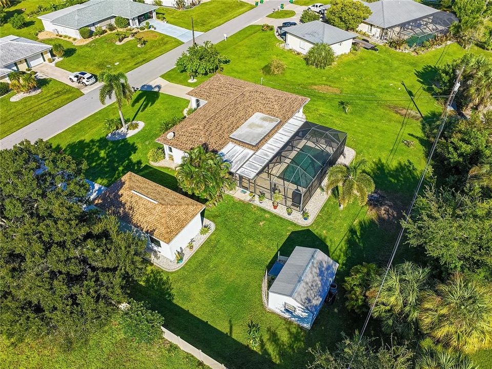 На продажу: $325,000 (2 спален, 2 ванн, 1340 Квадратных фут)