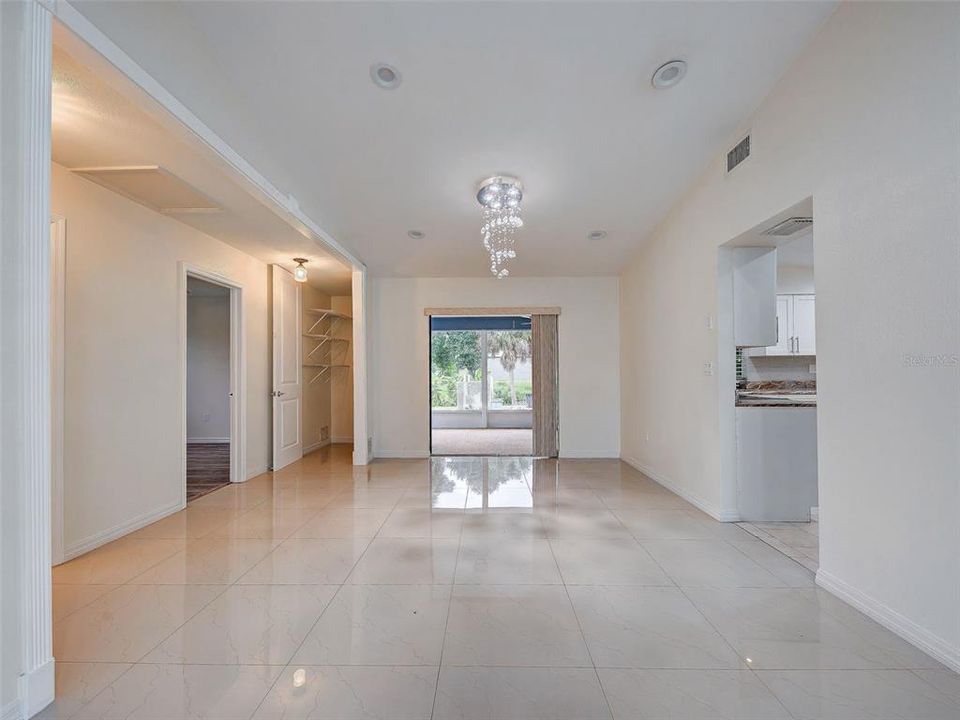 En Venta: $375,000 (3 camas, 2 baños, 1889 Pies cuadrados)