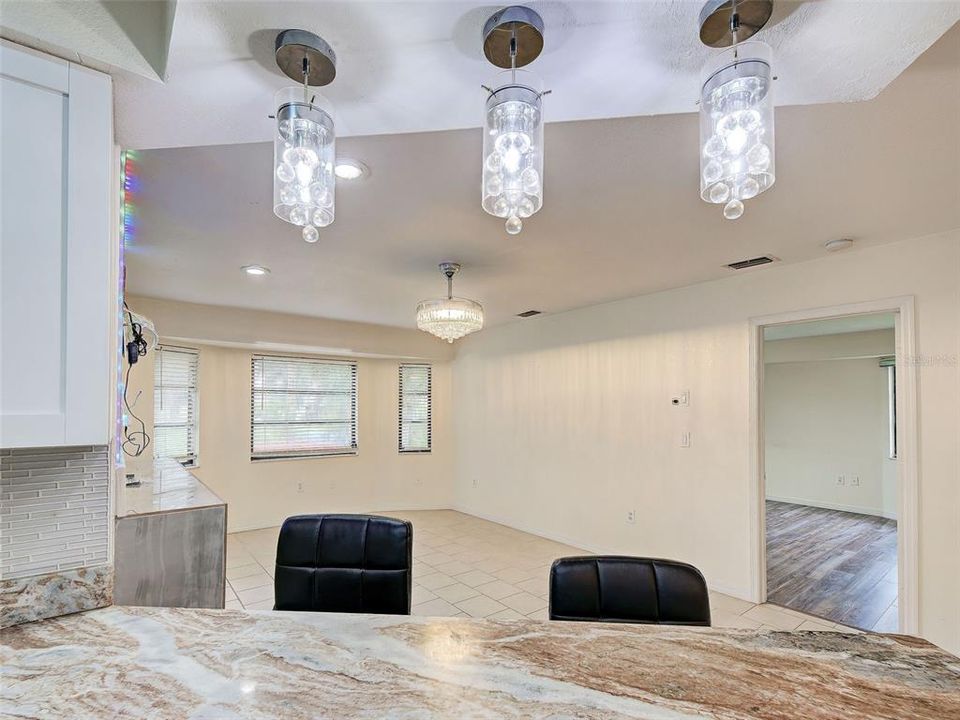 En Venta: $375,000 (3 camas, 2 baños, 1889 Pies cuadrados)