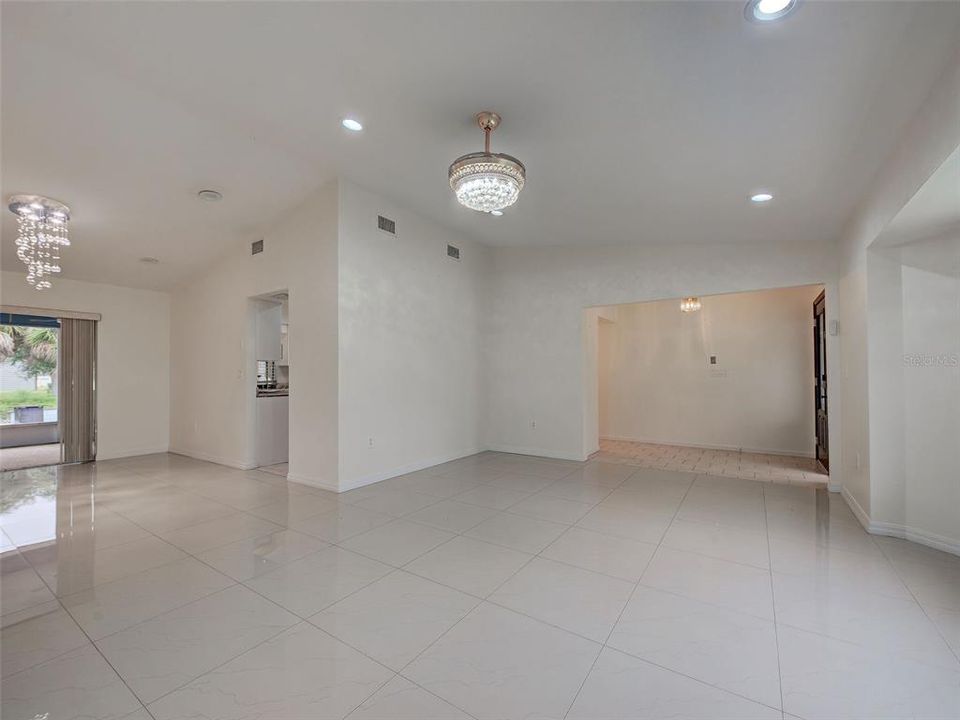 En Venta: $375,000 (3 camas, 2 baños, 1889 Pies cuadrados)