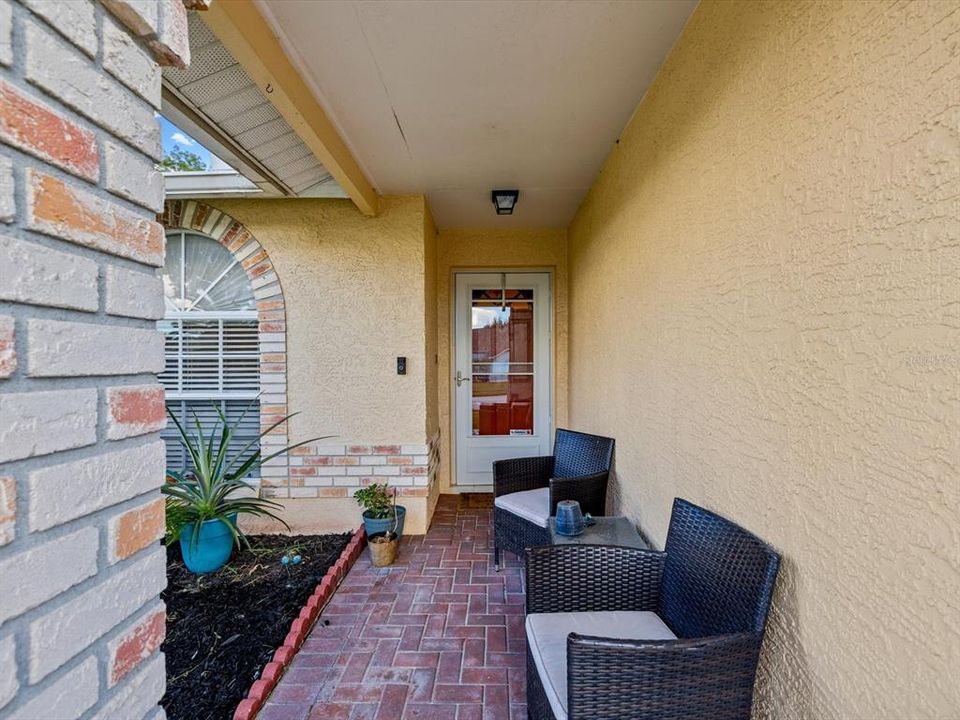 En Venta: $325,000 (3 camas, 2 baños, 1759 Pies cuadrados)