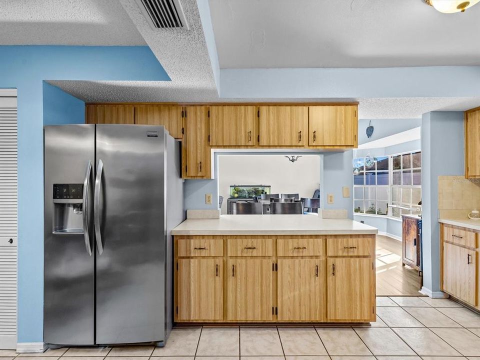 En Venta: $325,000 (3 camas, 2 baños, 1759 Pies cuadrados)