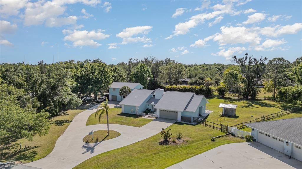 For Sale: $750,000 (5 beds, 5 baths, 3358 Square Feet)