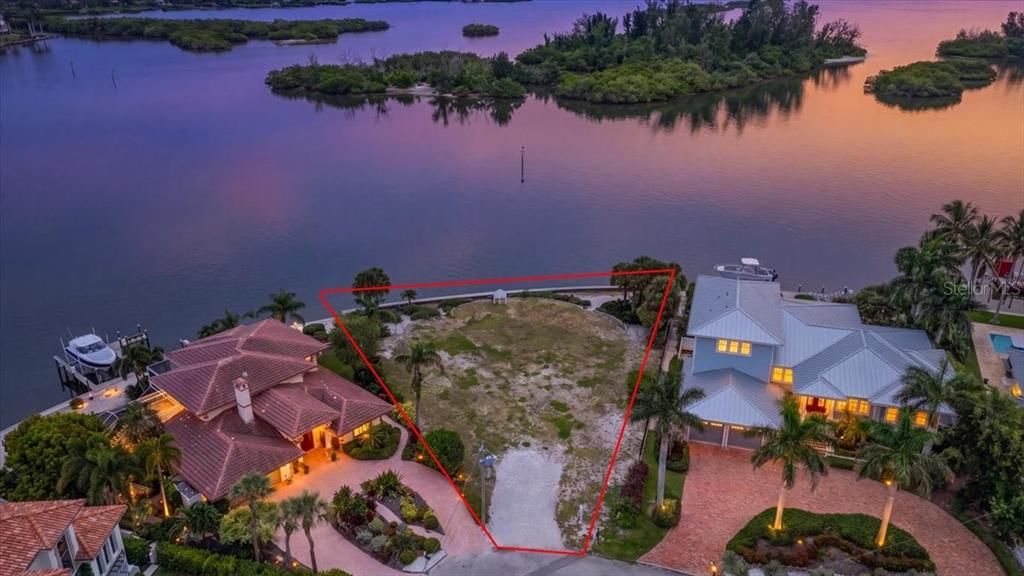 待售: $3,695,000 (0.26 acres)