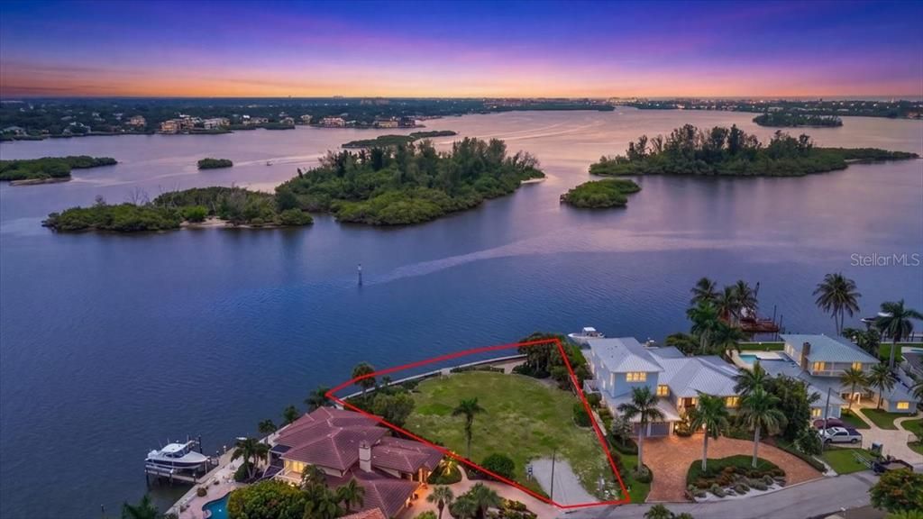 待售: $3,695,000 (0.26 acres)
