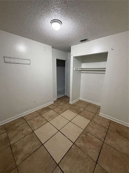 For Sale: $215,000 (3 beds, 2 baths, 1144 Square Feet)