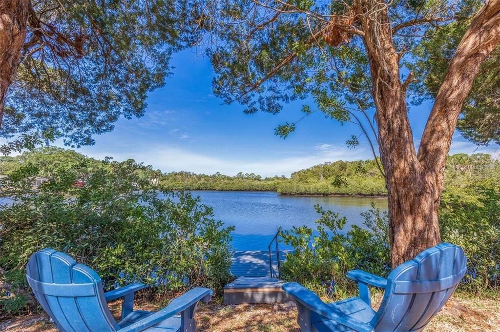 На продажу: $259,000 (2 спален, 1 ванн, 1147 Квадратных фут)