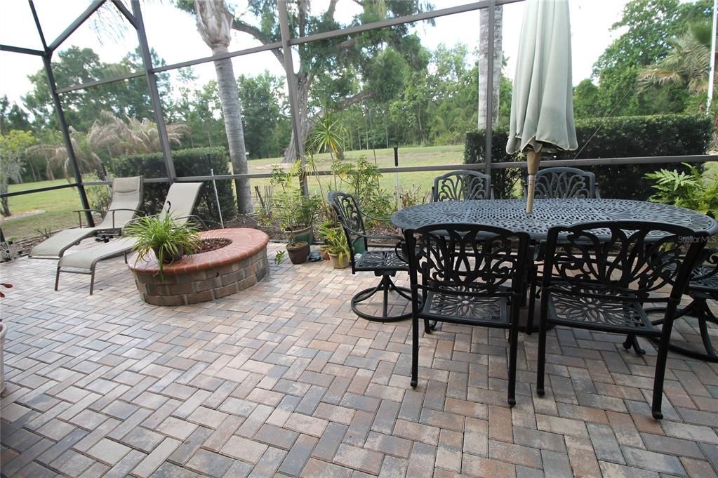 For Sale: $391,000 (3 beds, 2 baths, 1693 Square Feet)