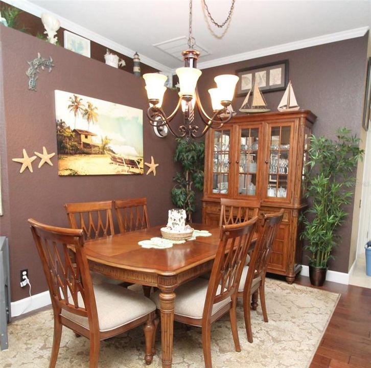 For Sale: $391,000 (3 beds, 2 baths, 1693 Square Feet)