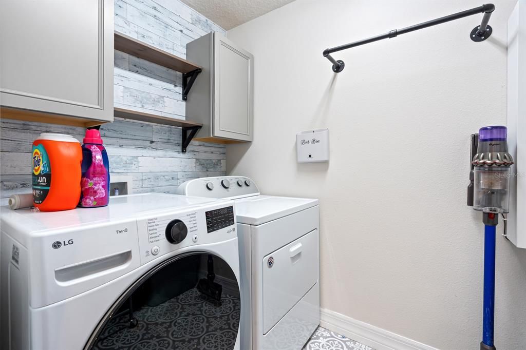For Sale: $414,900 (5 beds, 3 baths, 2636 Square Feet)