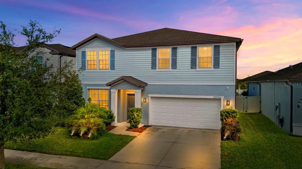For Sale: $414,900 (5 beds, 3 baths, 2636 Square Feet)