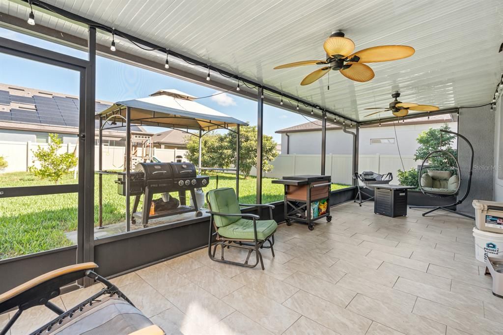 For Sale: $414,900 (5 beds, 3 baths, 2636 Square Feet)