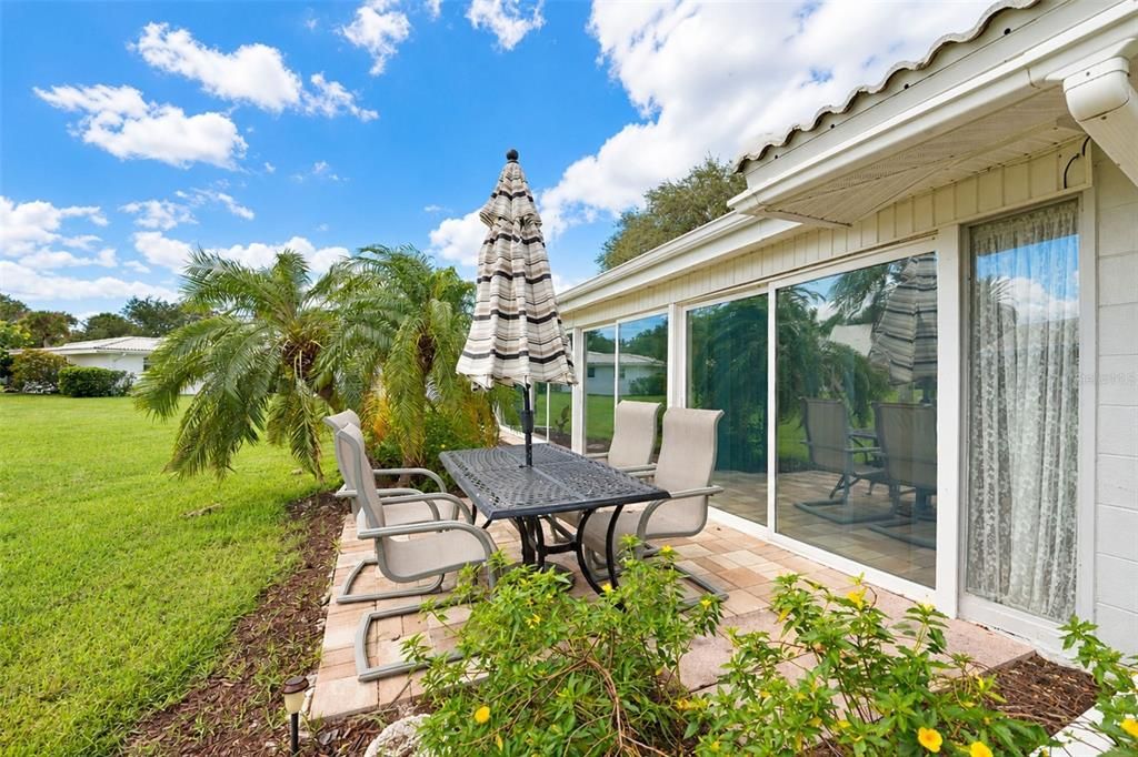 For Sale: $439,000 (2 beds, 2 baths, 1665 Square Feet)