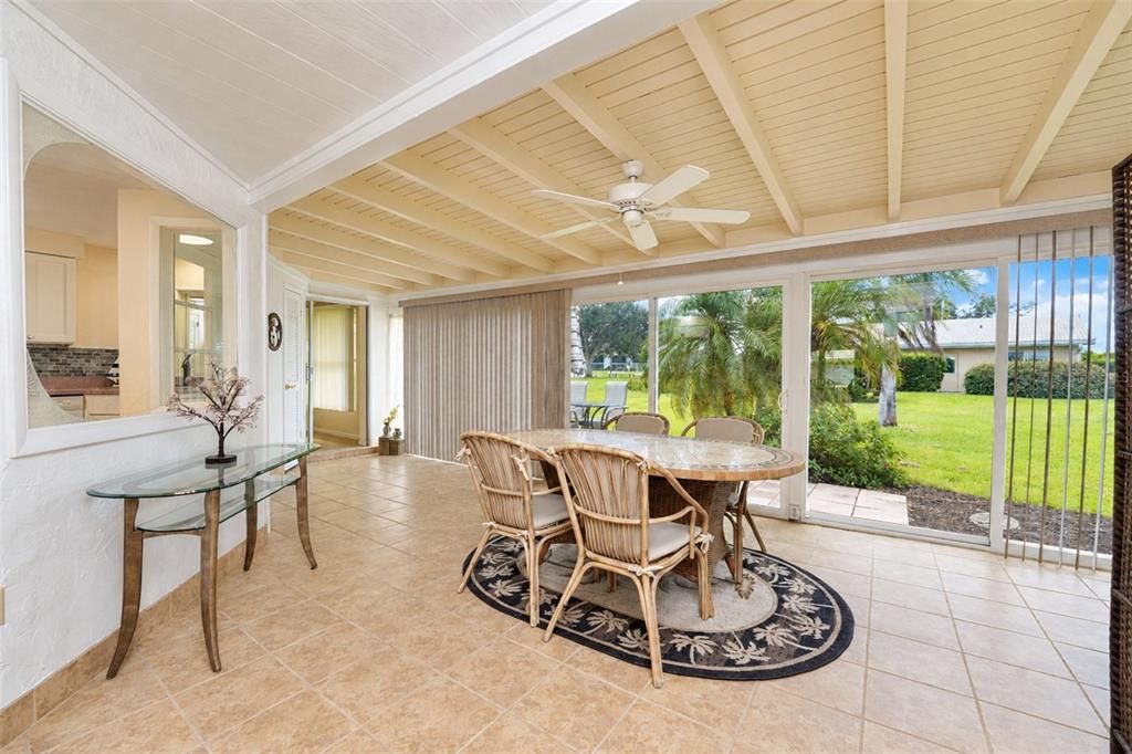 For Sale: $439,000 (2 beds, 2 baths, 1665 Square Feet)