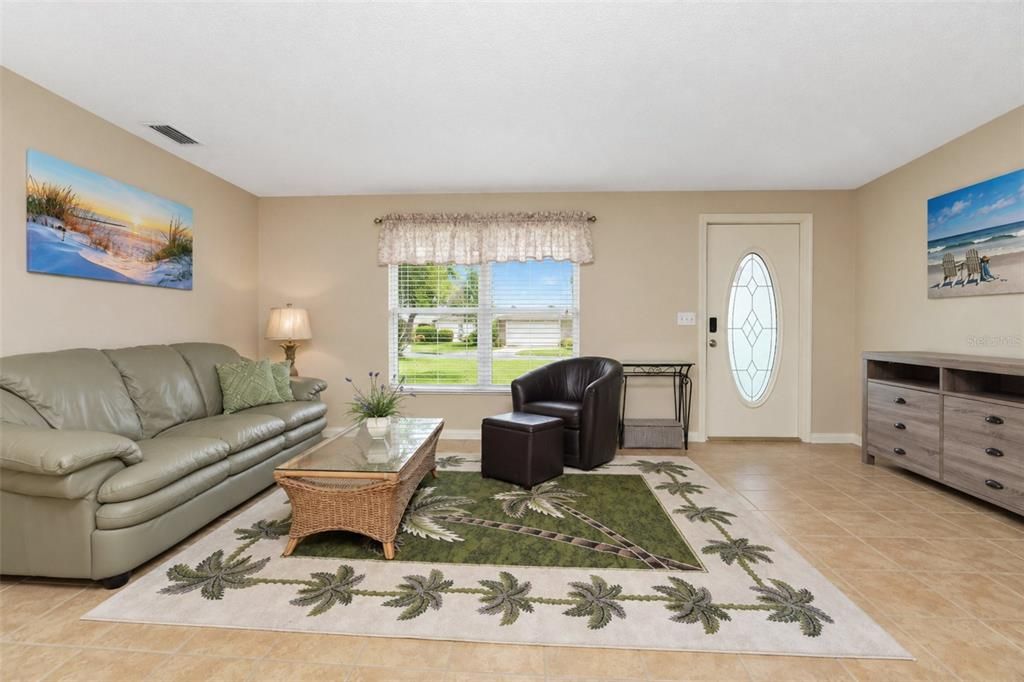 For Sale: $439,000 (2 beds, 2 baths, 1665 Square Feet)