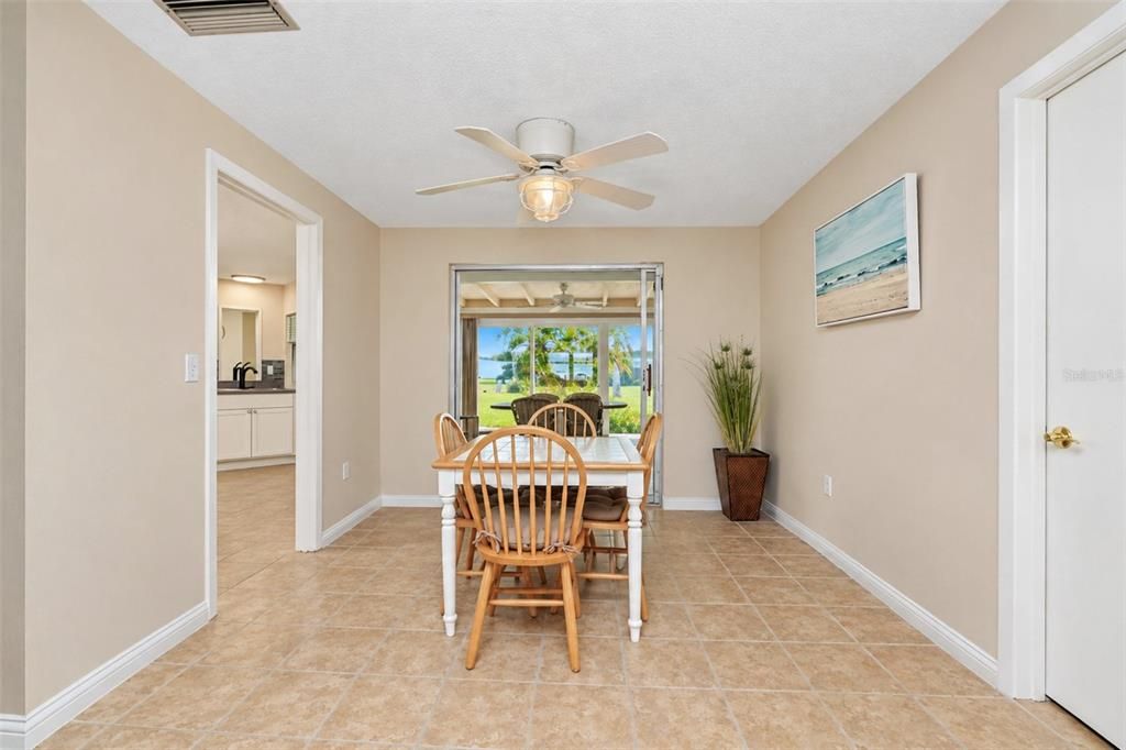 For Sale: $439,000 (2 beds, 2 baths, 1665 Square Feet)