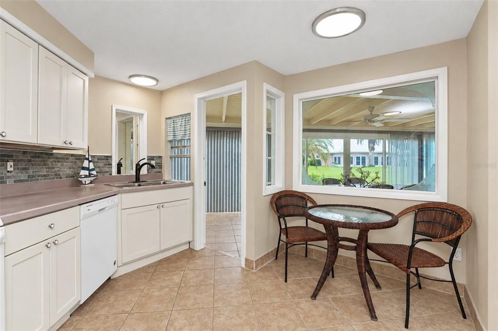 For Sale: $439,000 (2 beds, 2 baths, 1665 Square Feet)