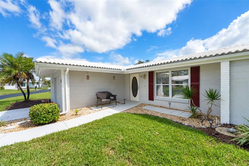 For Sale: $439,000 (2 beds, 2 baths, 1665 Square Feet)