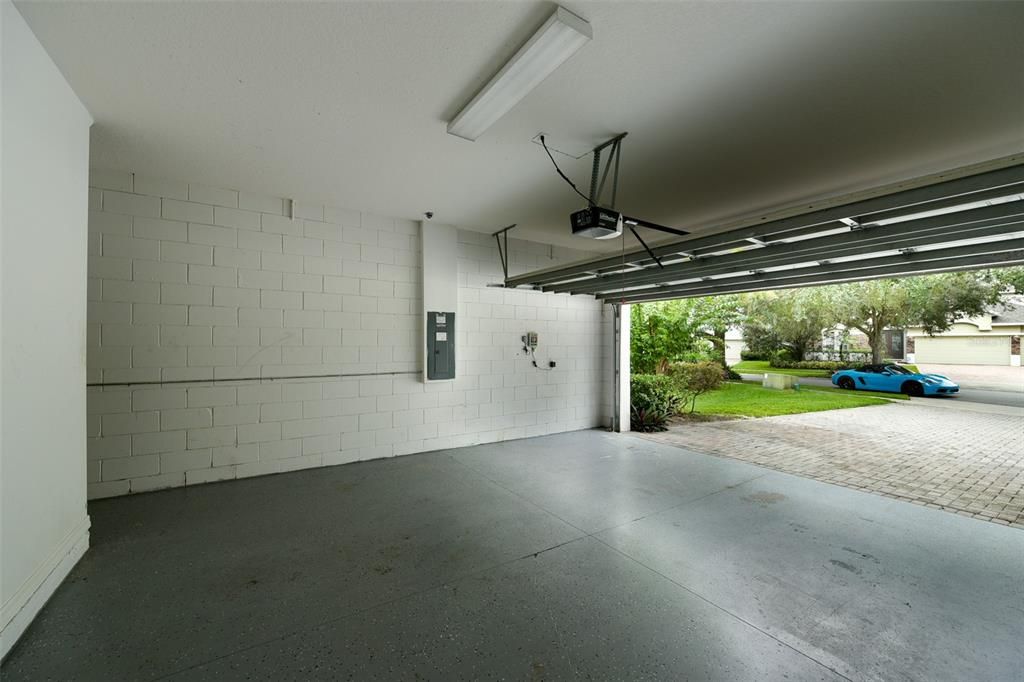En Venta: $559,900 (4 camas, 3 baños, 2820 Pies cuadrados)