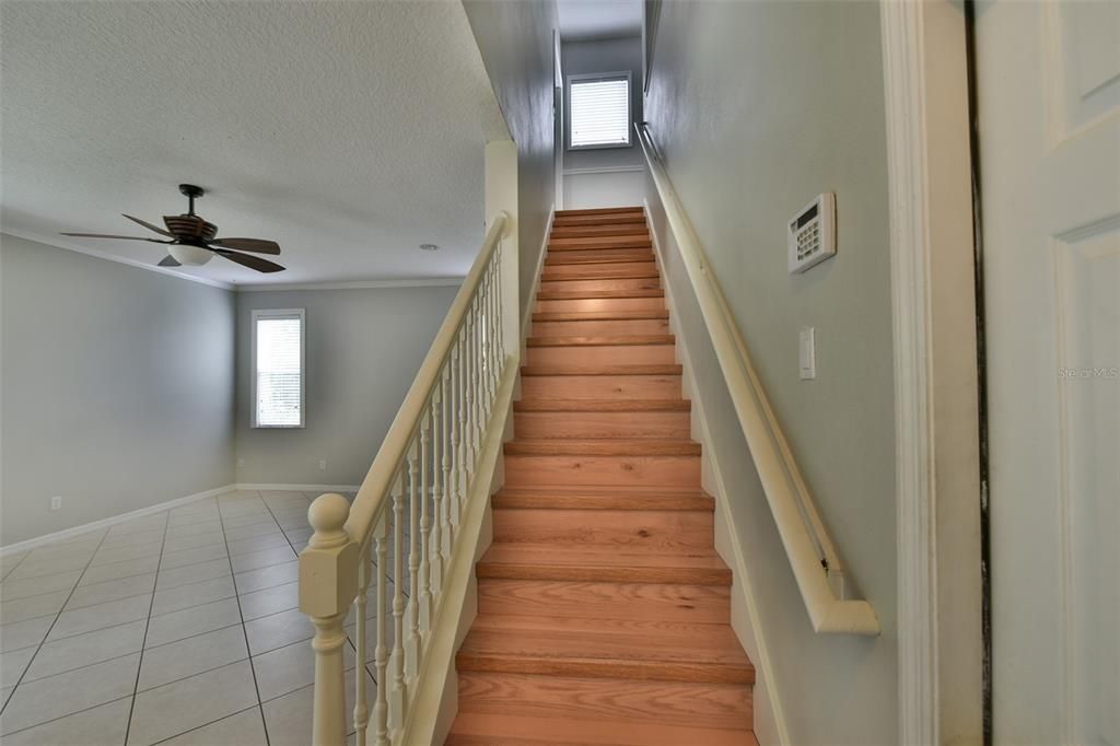 En Venta: $559,900 (4 camas, 3 baños, 2820 Pies cuadrados)