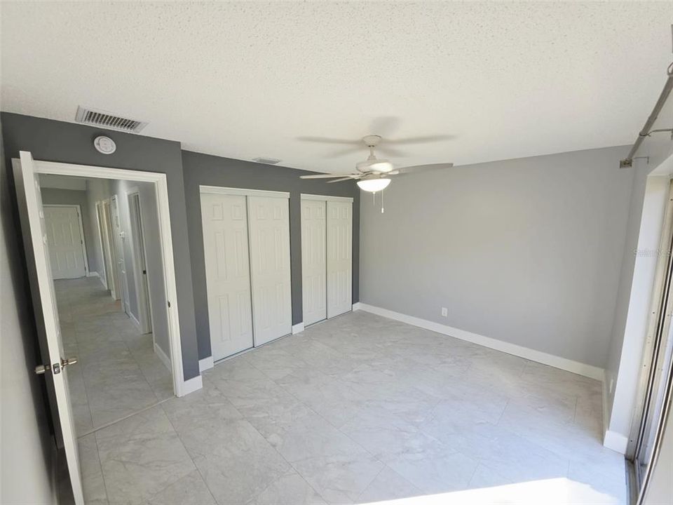 For Rent: $2,100 (3 beds, 1 baths, 1050 Square Feet)