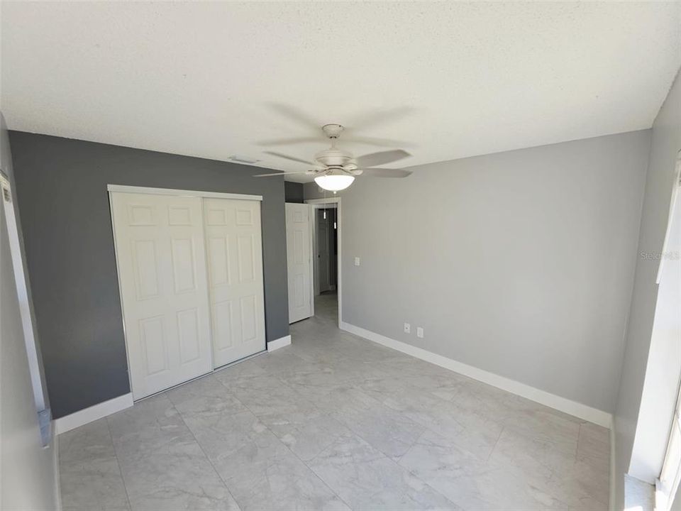 For Rent: $2,100 (3 beds, 1 baths, 1050 Square Feet)
