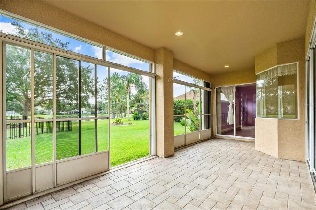 En Venta: $330,000 (3 camas, 2 baños, 1854 Pies cuadrados)
