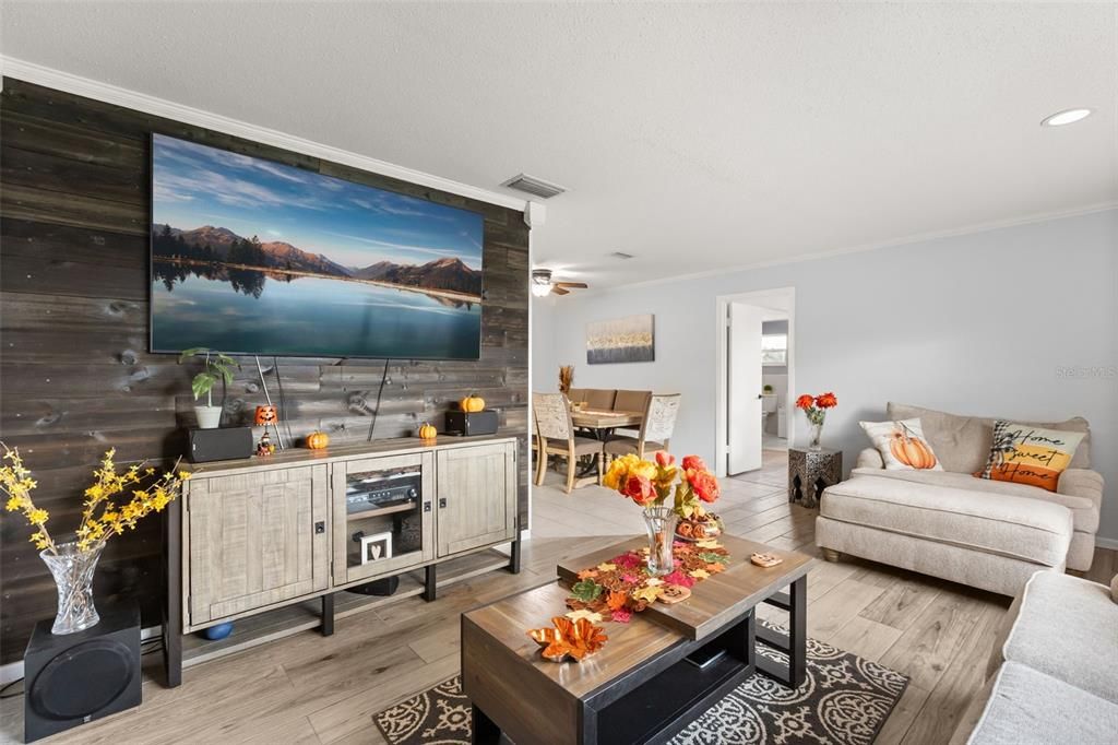 For Sale: $399,000 (4 beds, 2 baths, 1850 Square Feet)