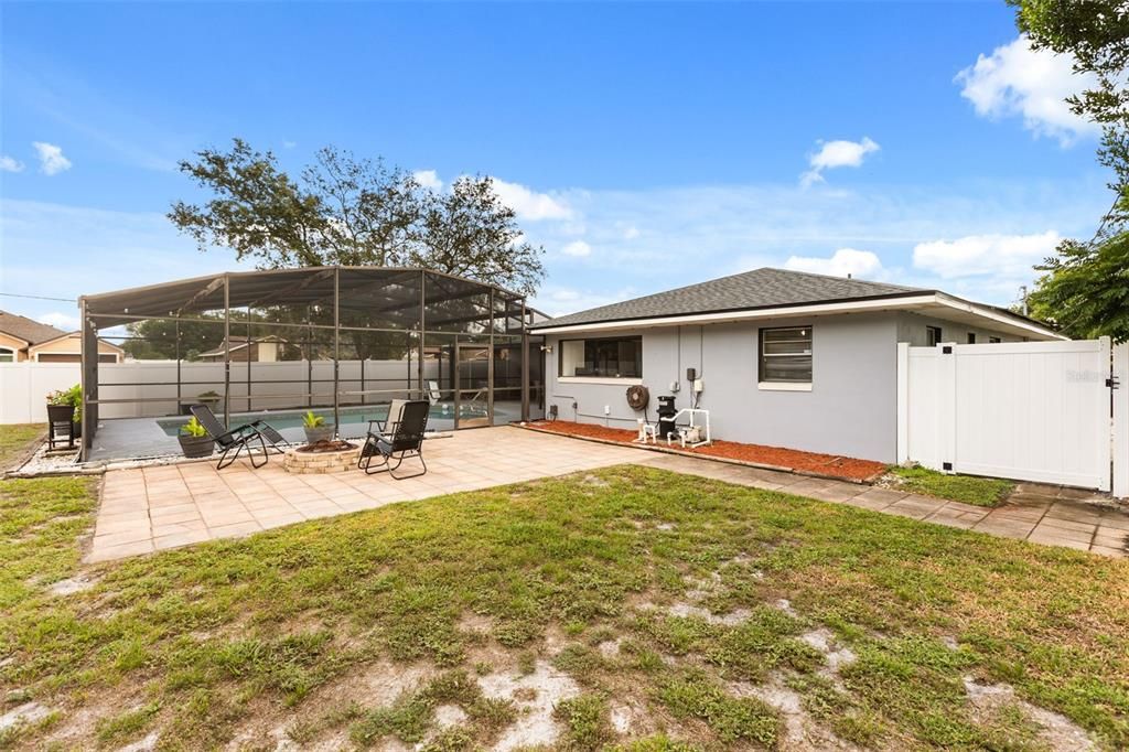 For Sale: $399,000 (4 beds, 2 baths, 1850 Square Feet)