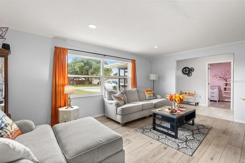 For Sale: $399,000 (4 beds, 2 baths, 1850 Square Feet)