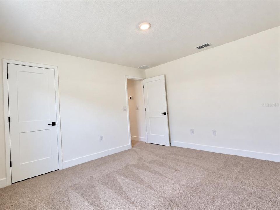 For Sale: $378,900 (3 beds, 2 baths, 1970 Square Feet)