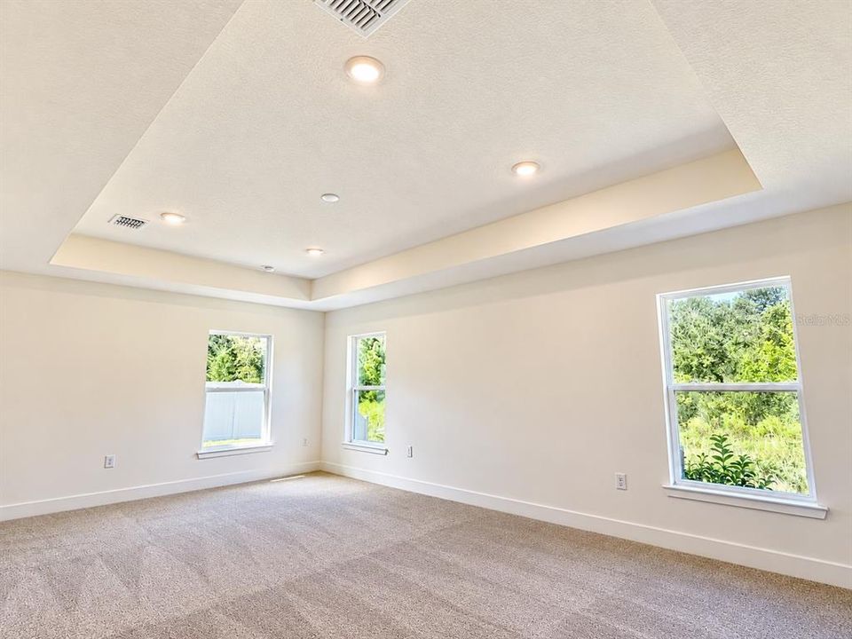 For Sale: $378,900 (3 beds, 2 baths, 1970 Square Feet)