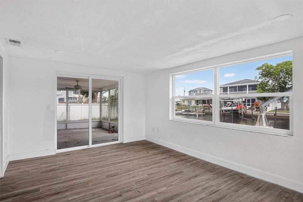 For Sale: $239,990 (3 beds, 2 baths, 1277 Square Feet)