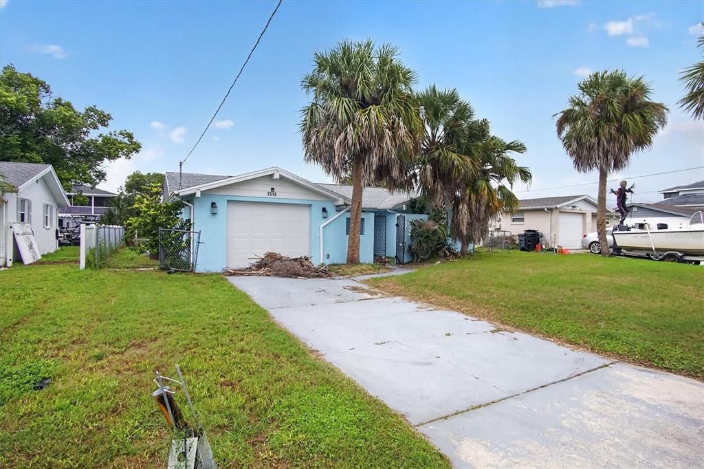 For Sale: $239,990 (3 beds, 2 baths, 1277 Square Feet)