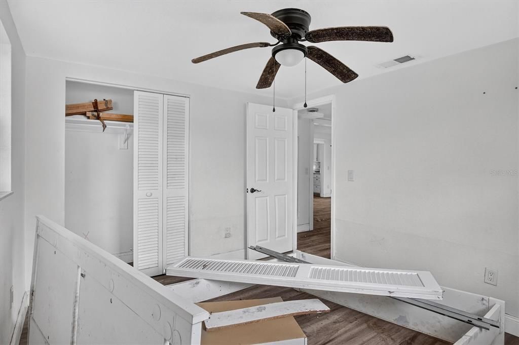 For Sale: $239,990 (3 beds, 2 baths, 1277 Square Feet)