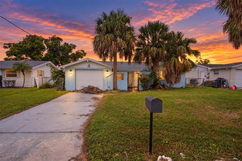 For Sale: $239,990 (3 beds, 2 baths, 1277 Square Feet)