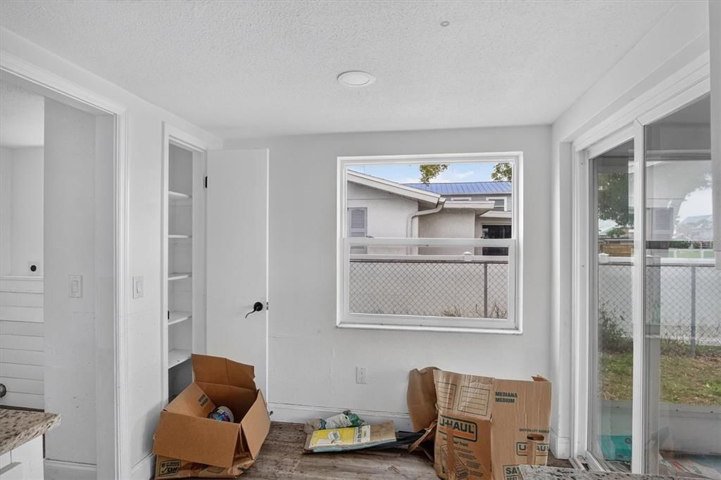 For Sale: $239,990 (3 beds, 2 baths, 1277 Square Feet)