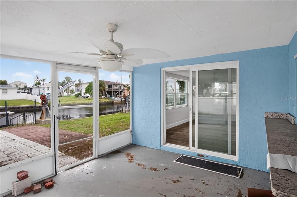 For Sale: $239,990 (3 beds, 2 baths, 1277 Square Feet)