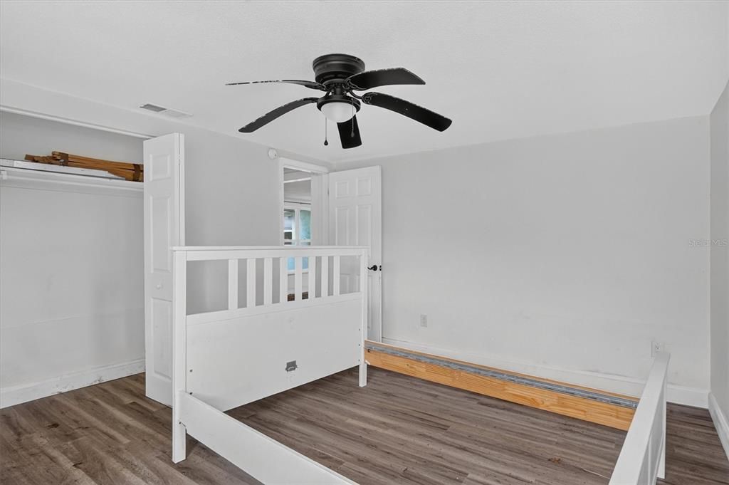 For Sale: $239,990 (3 beds, 2 baths, 1277 Square Feet)