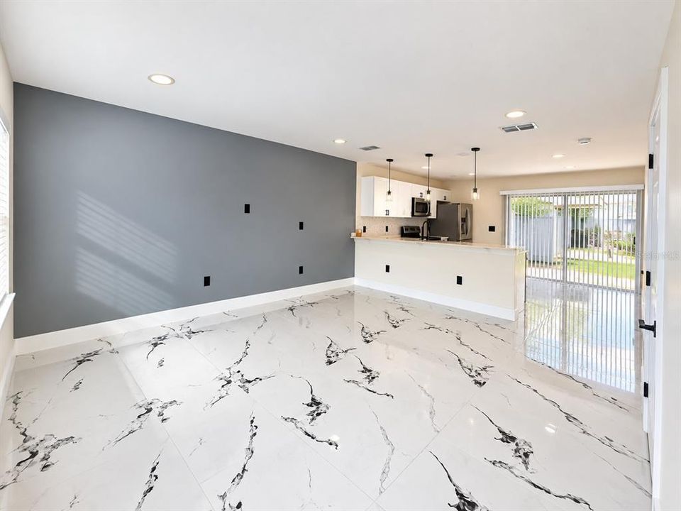 For Rent: $1,795 (2 beds, 2 baths, 1090 Square Feet)