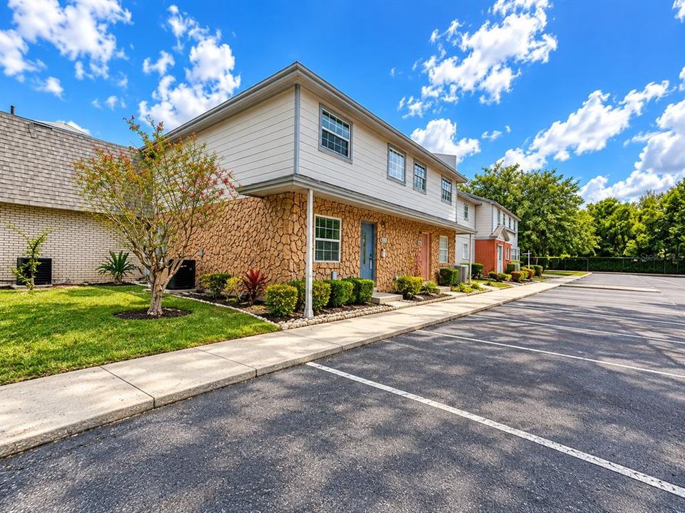 For Rent: $1,795 (2 beds, 2 baths, 1090 Square Feet)