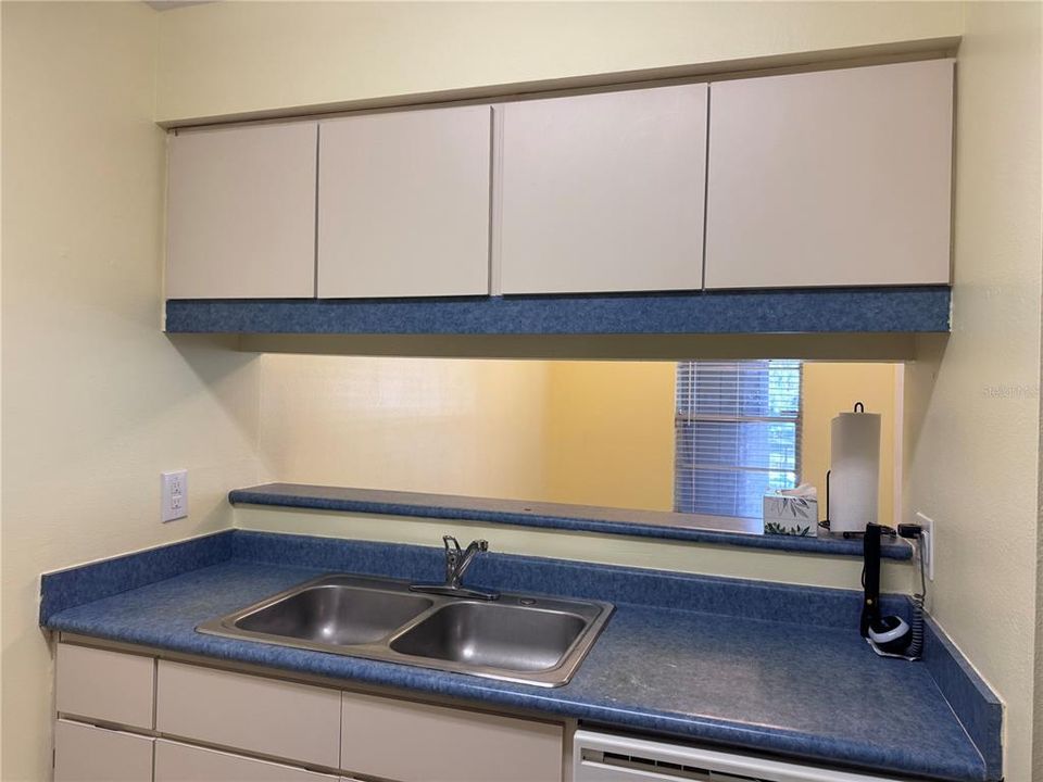 For Rent: $1,500 (2 beds, 2 baths, 912 Square Feet)