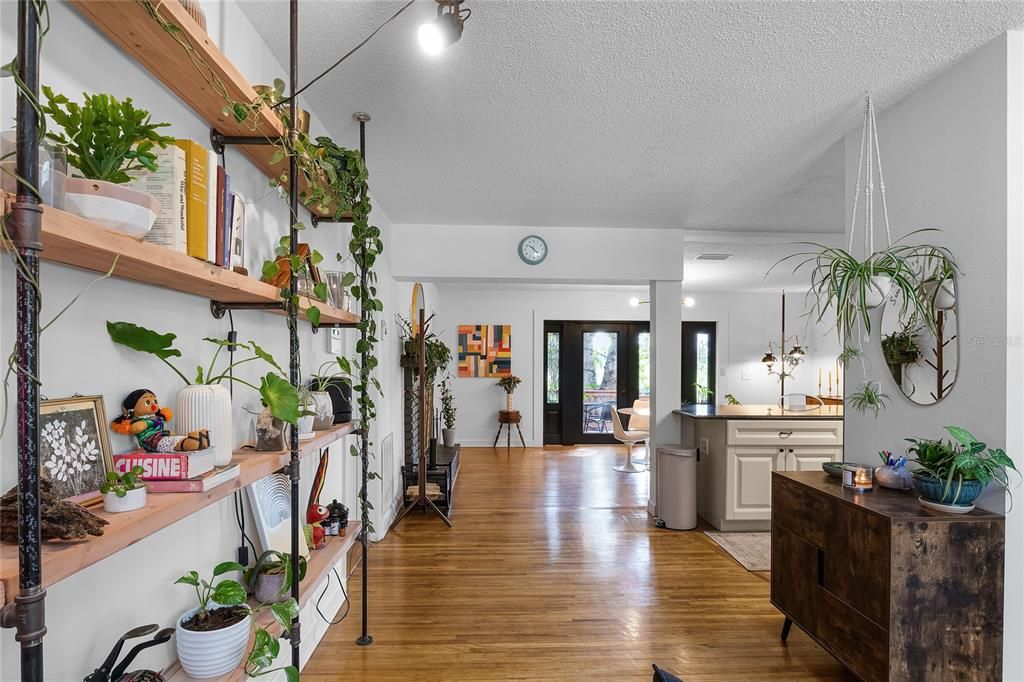 En Renta: $3,100 (3 camas, 1 baños, 1729 Pies cuadrados)