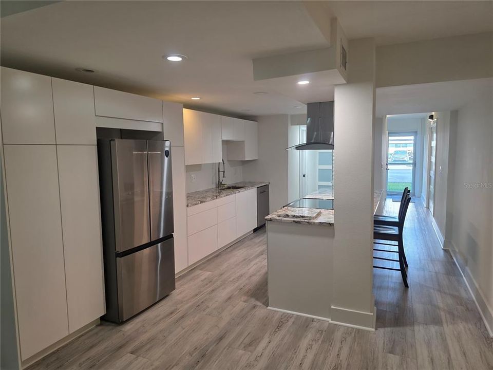 For Rent: $1,795 (2 beds, 1 baths, 925 Square Feet)