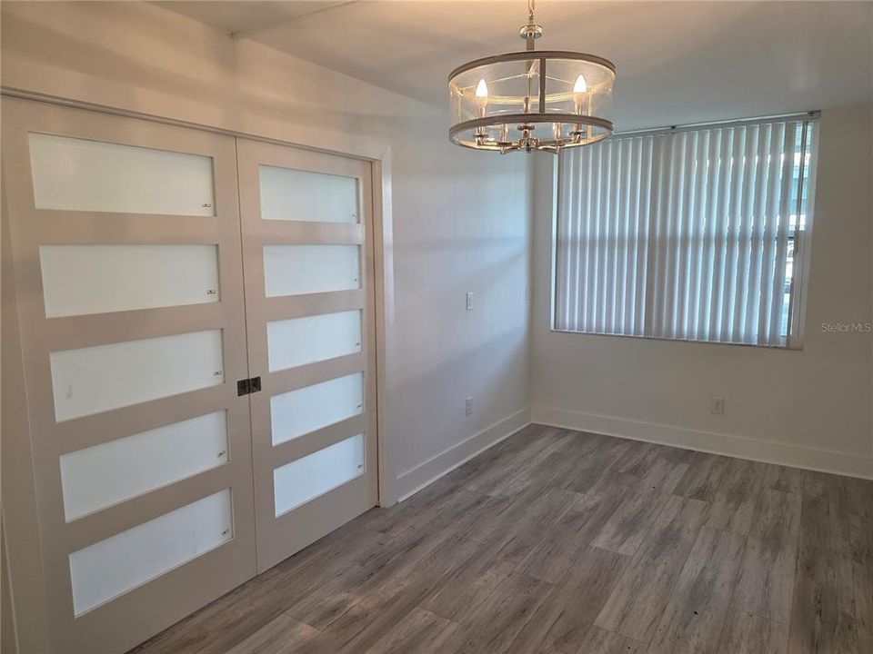 For Rent: $1,795 (2 beds, 1 baths, 925 Square Feet)