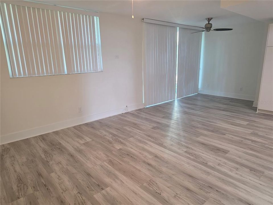 For Rent: $1,795 (2 beds, 1 baths, 925 Square Feet)