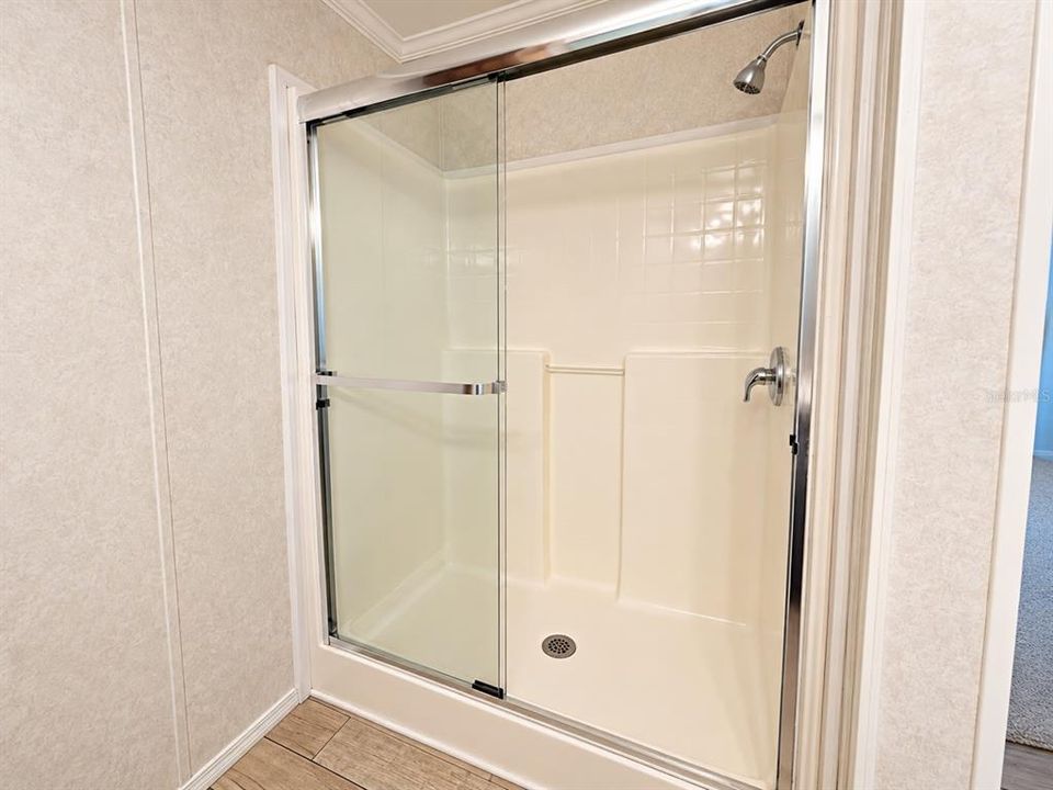 На продажу: $369,000 (5 спален, 3 ванн, 2108 Квадратных фут)