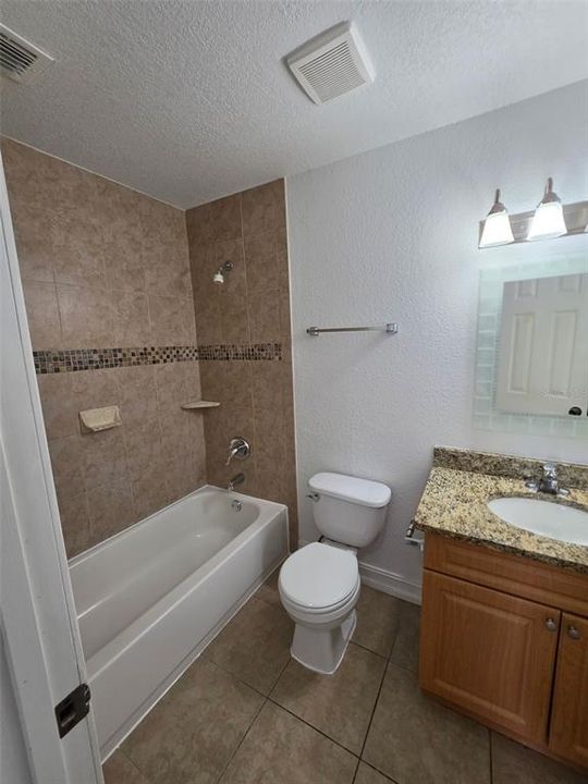 En Venta: $148,000 (2 camas, 2 baños, 1020 Pies cuadrados)
