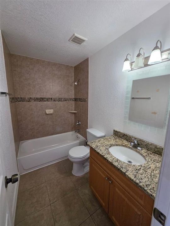 En Venta: $148,000 (2 camas, 2 baños, 1020 Pies cuadrados)