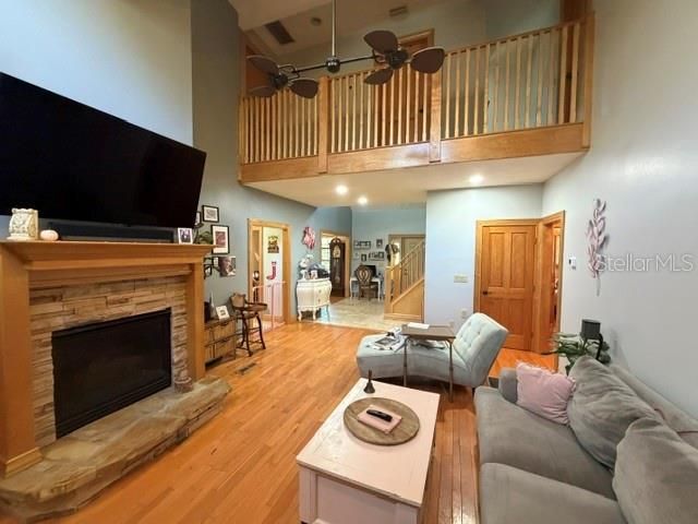 For Sale: $1,100,000 (3 beds, 3 baths, 2791 Square Feet)